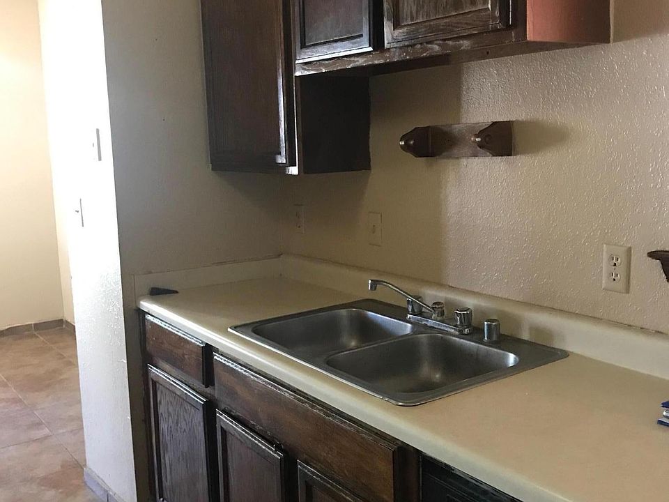 1st image of 1721 Sammy Davis Pl