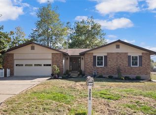 3204 Springdale Dr, Saint Peters, MO 63376
