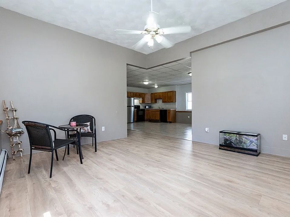 1st image of 18 Connelly Ave #1