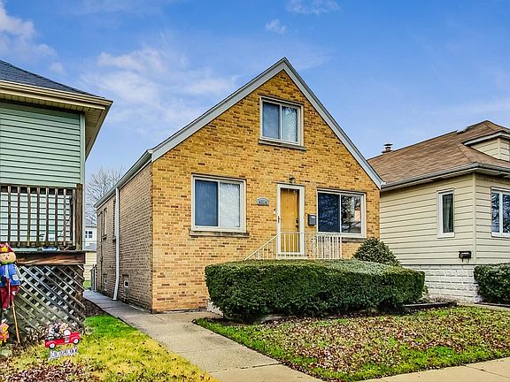 3rd image of 4824 N McVicker Ave