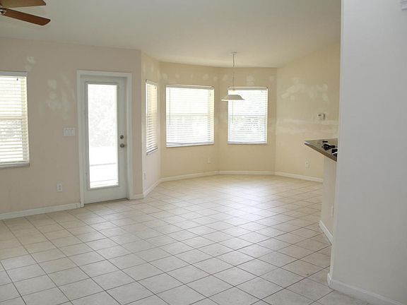3rd image of 2331 San Filippo Dr SE