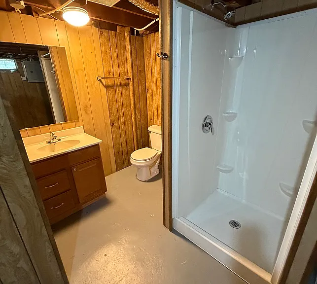 856 Canterbury St SW — Photo 9