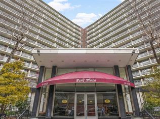 61-25 97th St, Rego Park, NY 11374