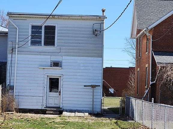 4th image of 621 S Sandusky Ave
