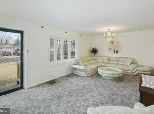 352 Andover Rd, Fairless Hills, PA 19030