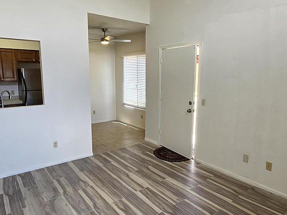 4th image of 1810 E Blacklidge Dr APT 825