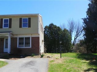 98 Jonathan Dr, Easton, PA 18045