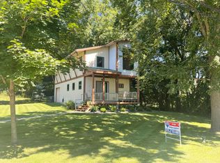 424 South St, Grass Lake, MI 49240