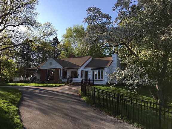 2nd image of 4884 S Brookdale Dr
