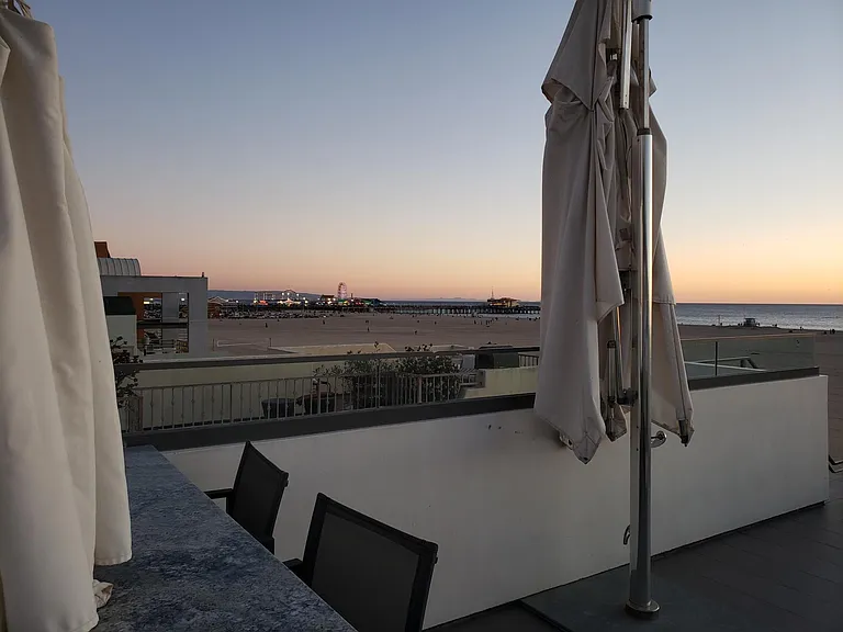 1315 Palisades Beach Rd — Photo 14