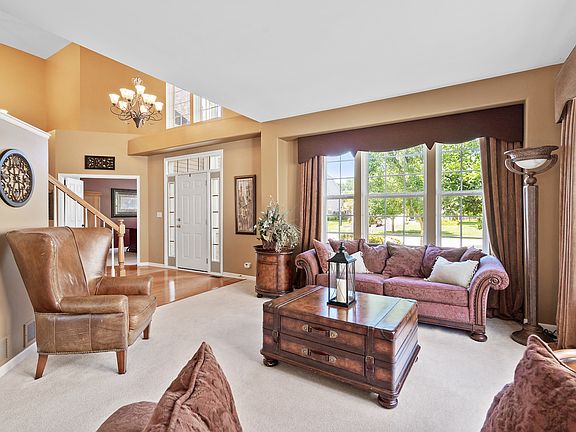 5th image of 2923 Blanchard Ln