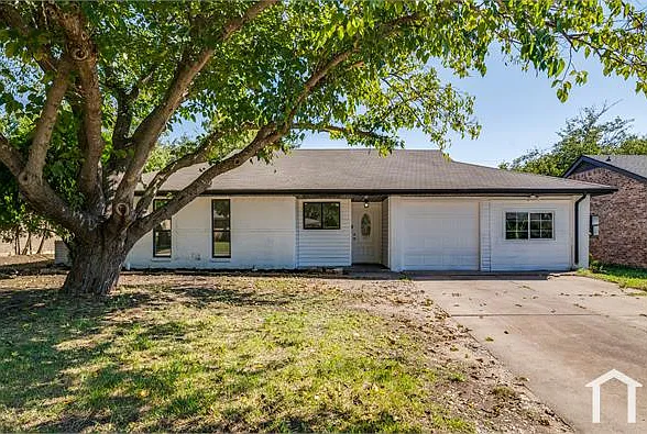 1622 Hillwood Dr — Photo 25