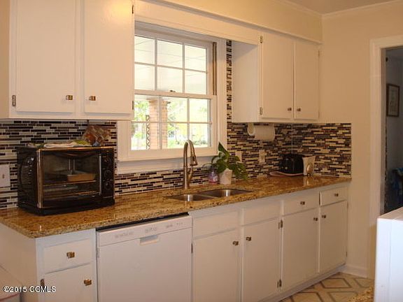 5th image of 423 Star Hill Dr