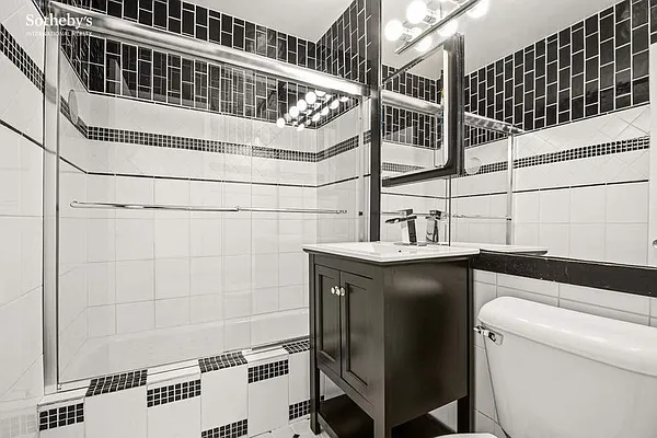 Sold by Sotheby's International Realty | media 8