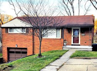 715 Riehl Dr, Pittsburgh, PA 15234