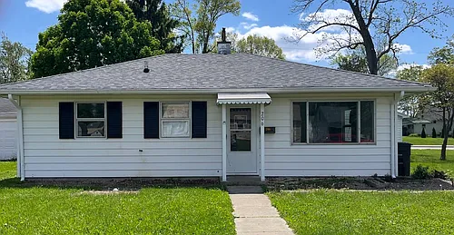206 Lindenwood Dr Photo 1