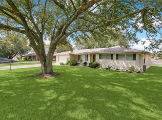 1908 Transcontinental Dr, Metairie, LA 70001