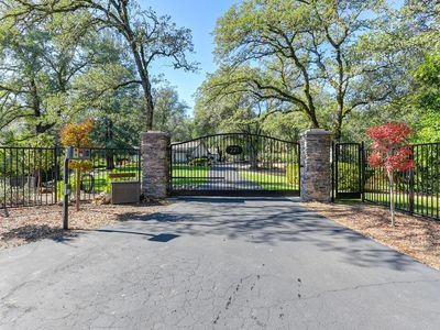 221 Hammond Dr, Auburn, CA, 95603