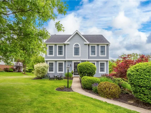 108 Walnut Dr, Eighty Four, PA 15330