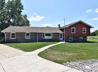 5N420 Santa Fe Trl N, Bloomingdale, IL 60108