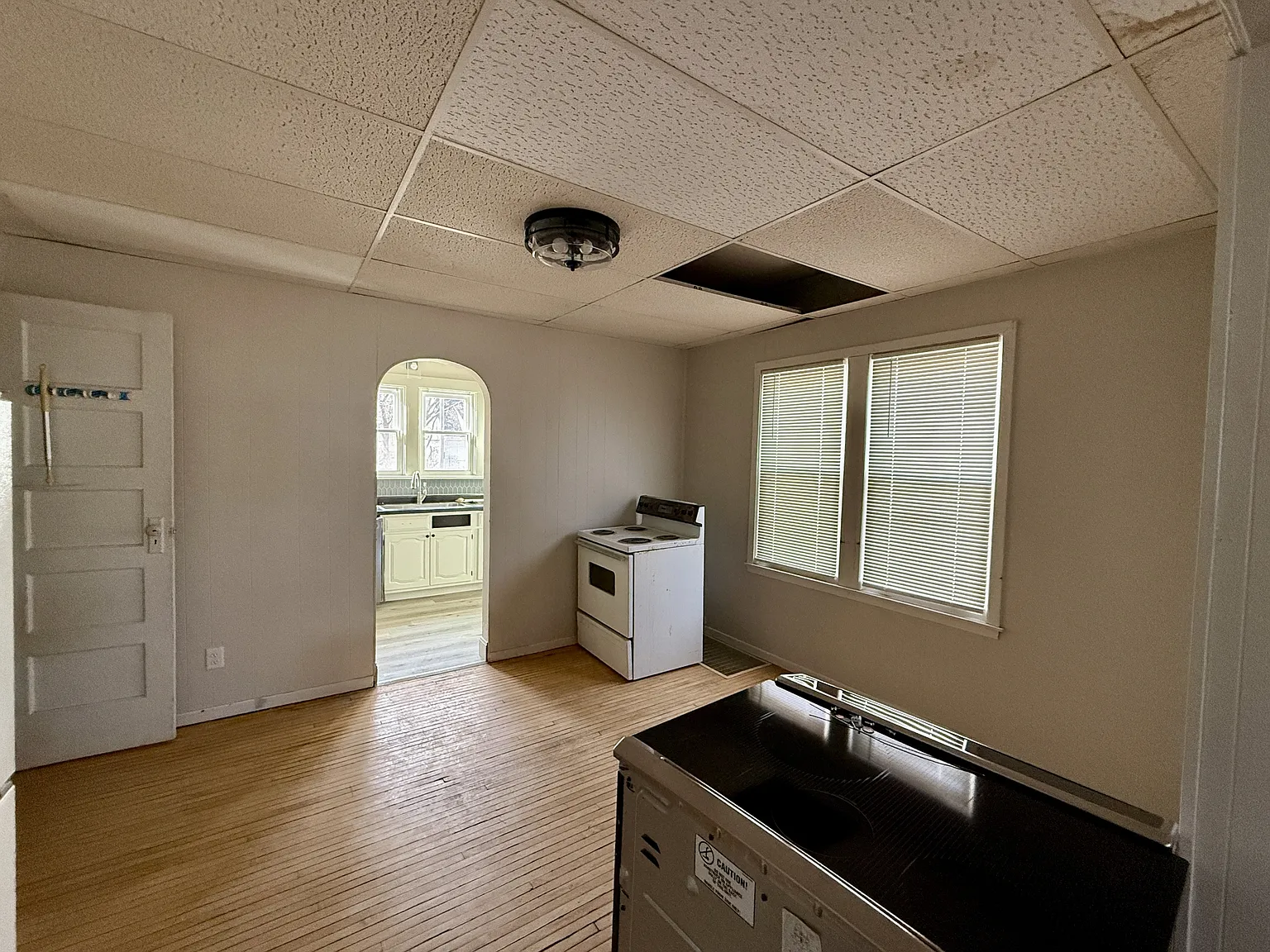 200 N Pine - 202 — Photo 3