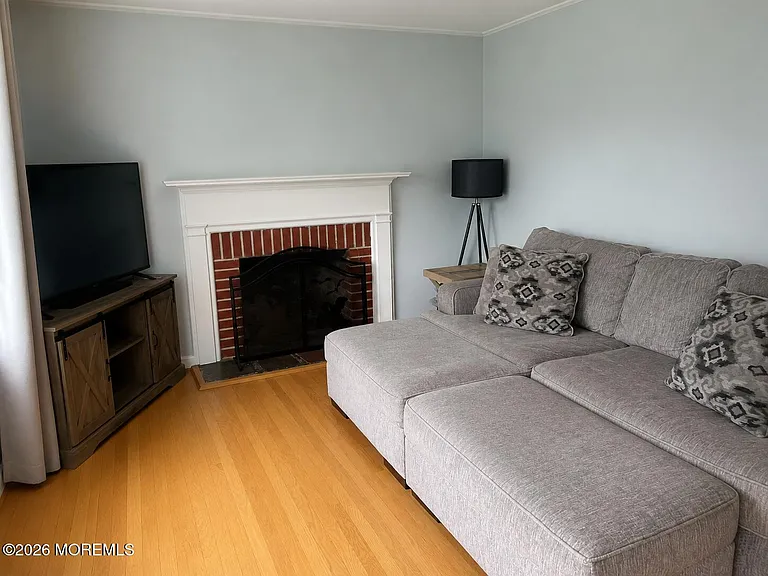 100 Luppatatong Ave — Photo 3