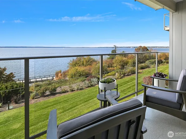 600 S State Street #212, Bellingham, WA 98225