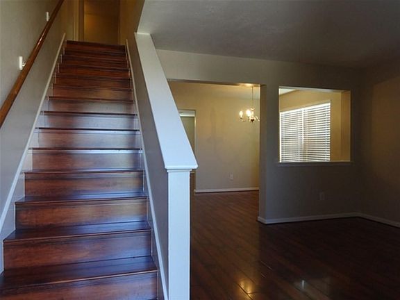 2nd image of 20607 Rainport Cir