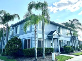 18120 Paradise Point Dr, Tampa, FL 33647