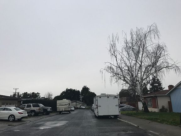 4th image of 109 Lamont Ct