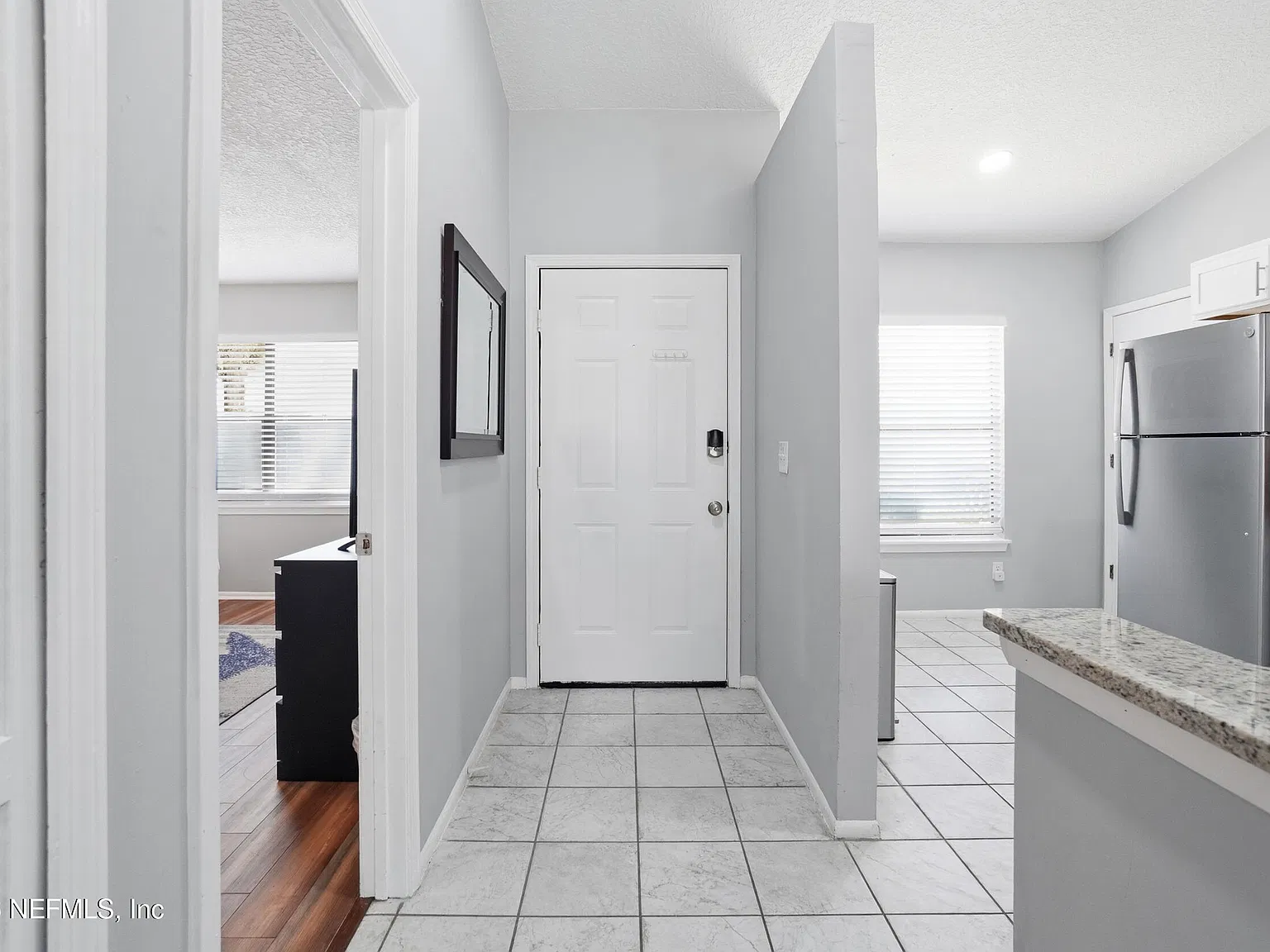 2 bed, 1.0 bath, 930 sqft, $1,850 — Photo 3