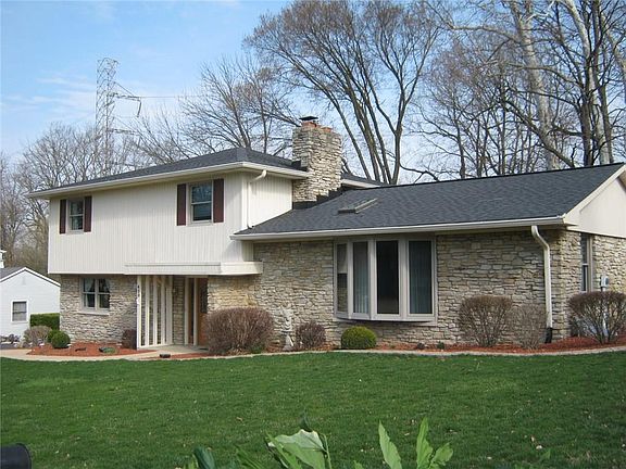 3rd image of 420 W Cragmont Dr