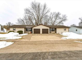 1820 E Emerald St #1822, Marshfield, WI 54449