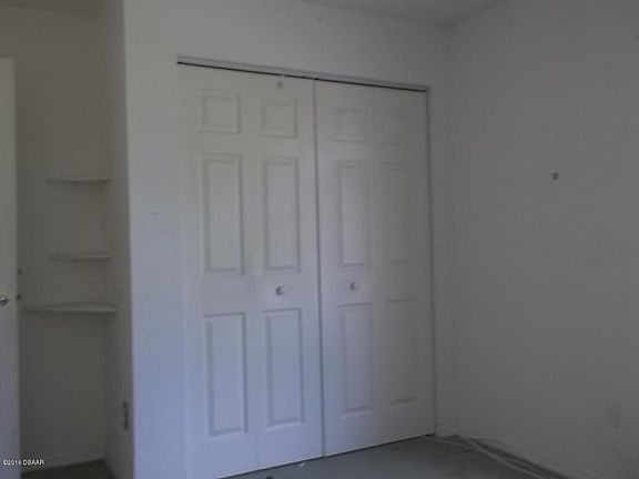 4th image of 2556 Fairmont Ave