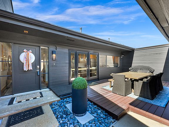 3rd image of 2314 S Ridgewood Way