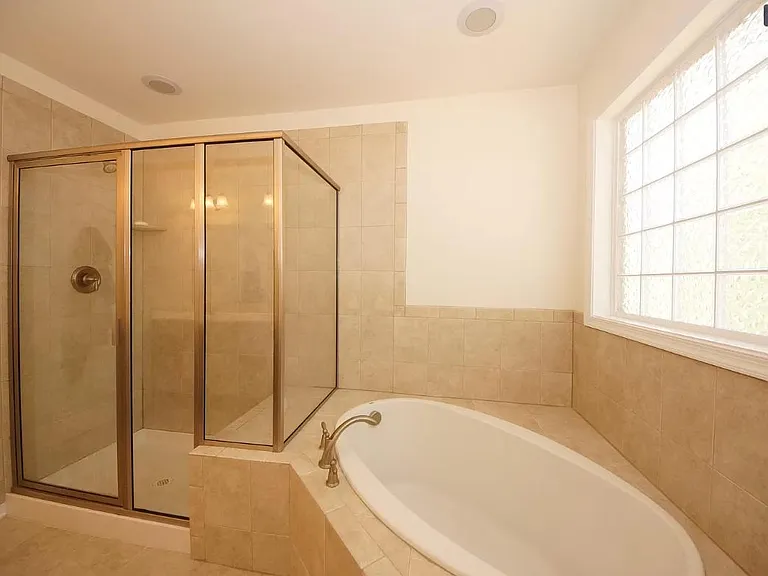 2128 Turner Mountain Pl — Photo 16