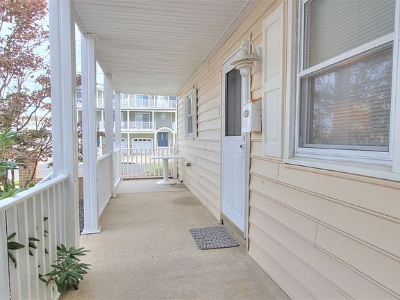 3rd image of 3518 Central Ave #1