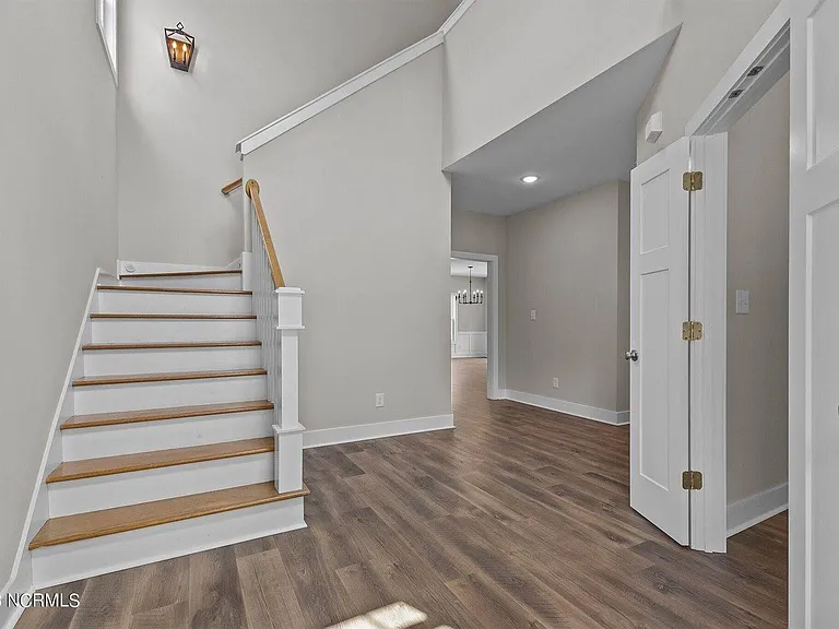 139 Crestview Rd — Photo 21