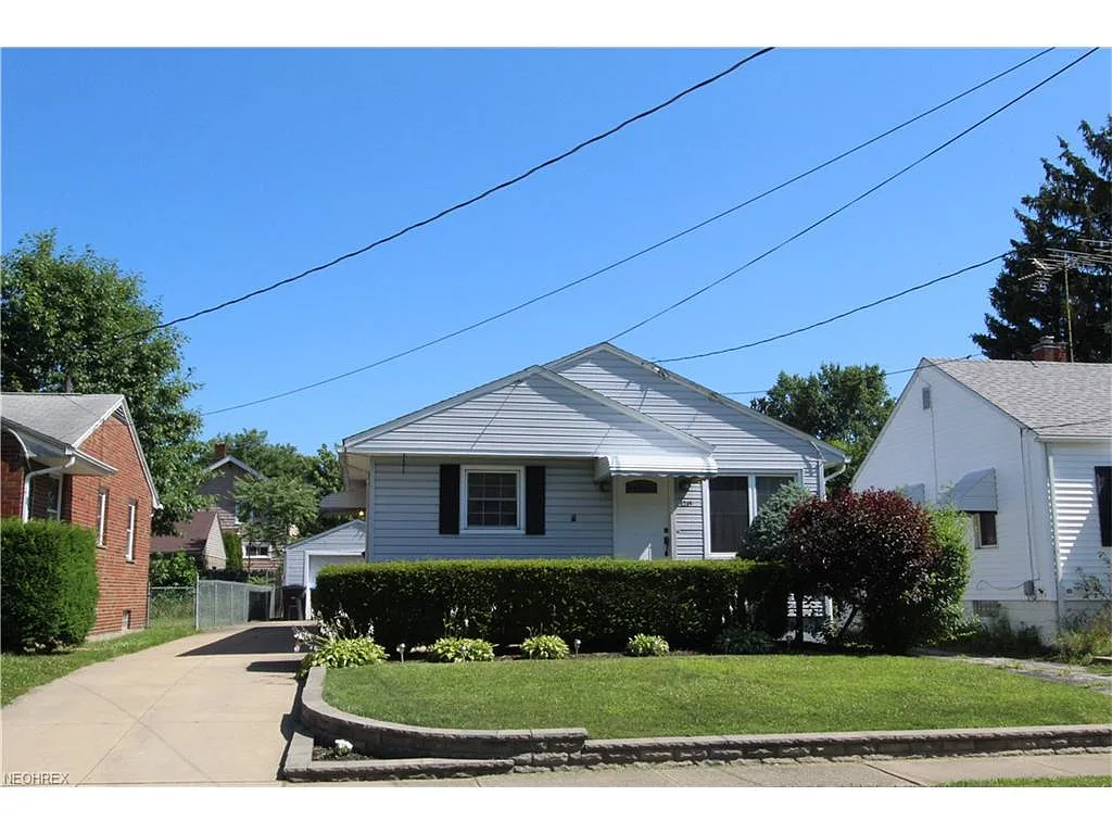 1215 Nestor Ave photo 1