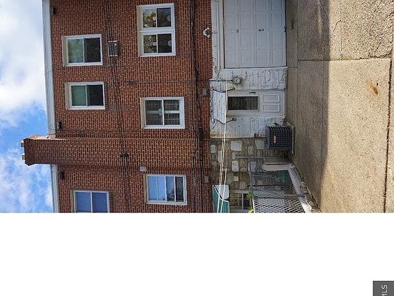 4th image of 6646 Tackawanna St