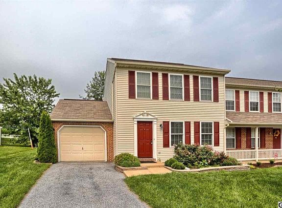 3rd image of 15 Chelmsford Dr