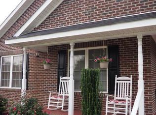 214 1st St, Broadway, NC 27505