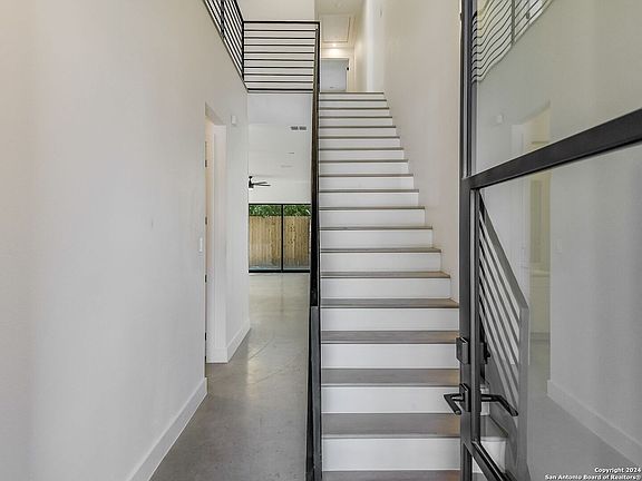 5th image of 118 Kearney St #102 #102