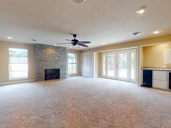 3rd image of 3430 Durwood Dr