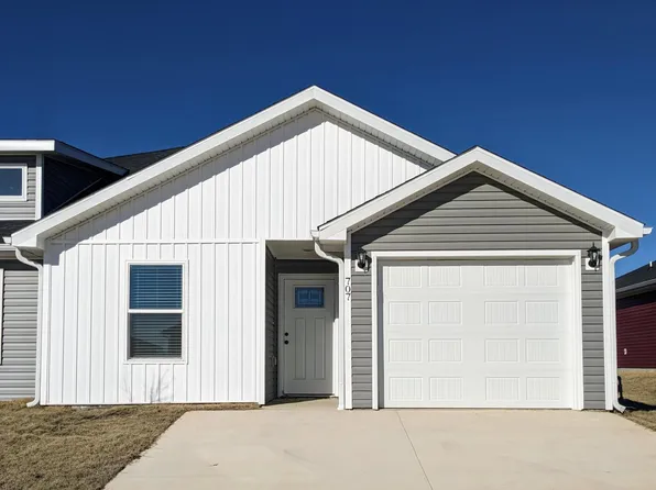 707 Short Leaf Ln, Oronogo, MO 64855