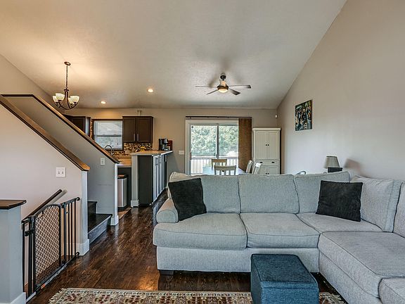 5th image of 5728 Redtail Rd