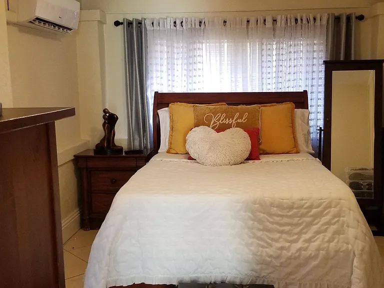 2245 SW 17th Ter #STUDIO — Photo 4