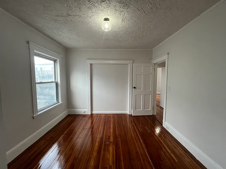 80 Barry St #2 — Photo 4