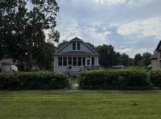 105 N Center St, Gardner, IL 60424