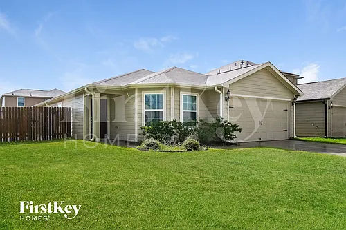 1001 Walnut Ln Photo 1